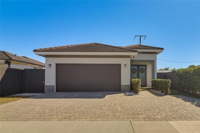 Building Photo - 3751 SW 97th Ave