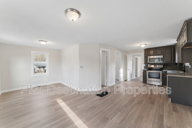 Building Photo - 247 Shadyside Ave