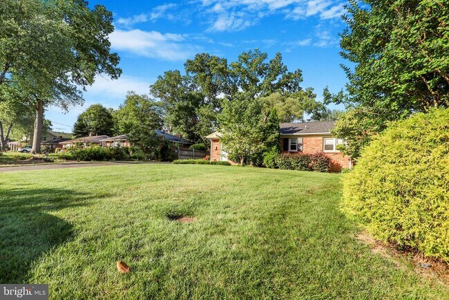 Building Photo - 8011 Jackson Rd