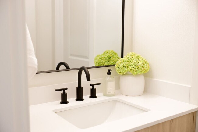 Building Photo - 3922 I St