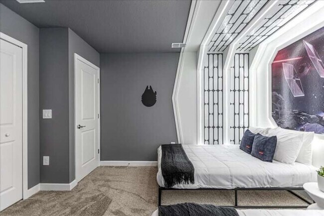 Building Photo - 9052 Sommerset Hills Dr