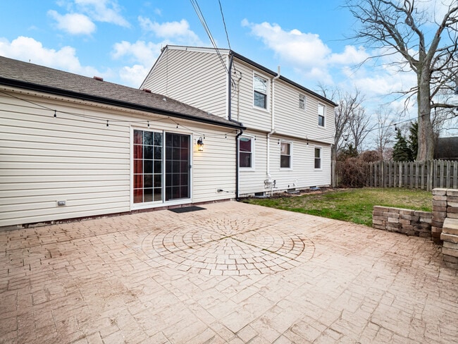 Building Photo - 32071 Lake Rd