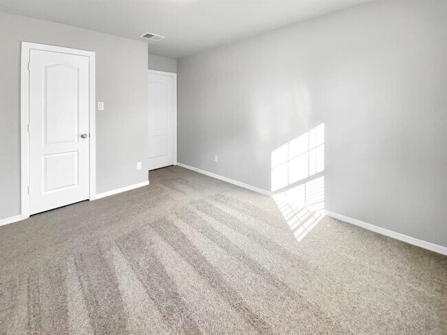 Building Photo - 847 Redinger Ridge Dr