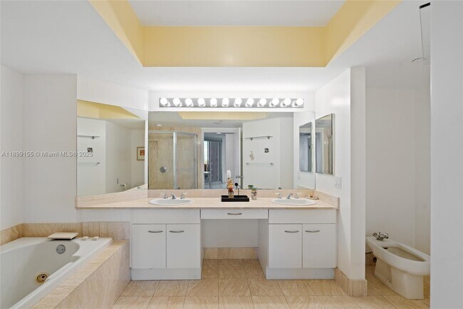 Building Photo - 21205 Yacht Club Dr