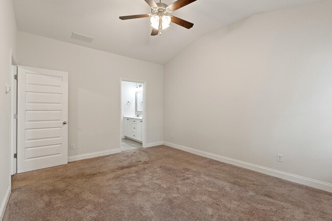 Building Photo - 314 Sumac Trail