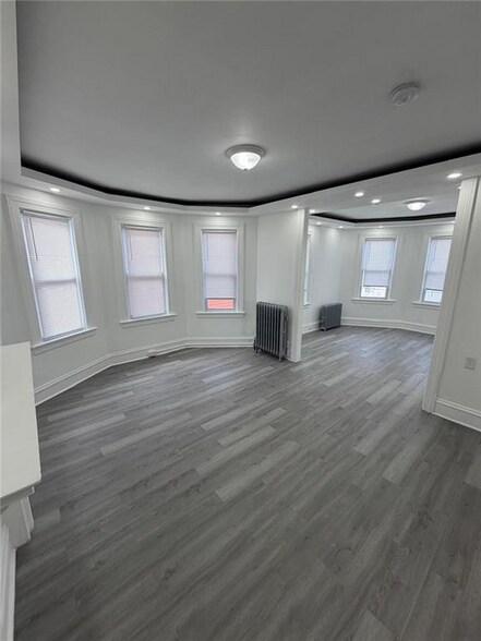 Building Photo - 116 Lenox Ave