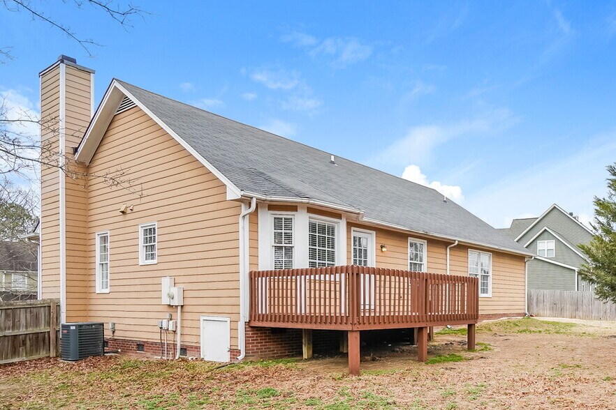 Building Photo - 3208 Leebrook Rd