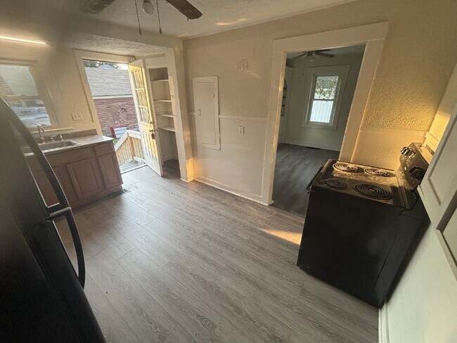 Building Photo - Spacious & Bright 2BR Duplex Unit Featuring Private Yard & Ample Parking