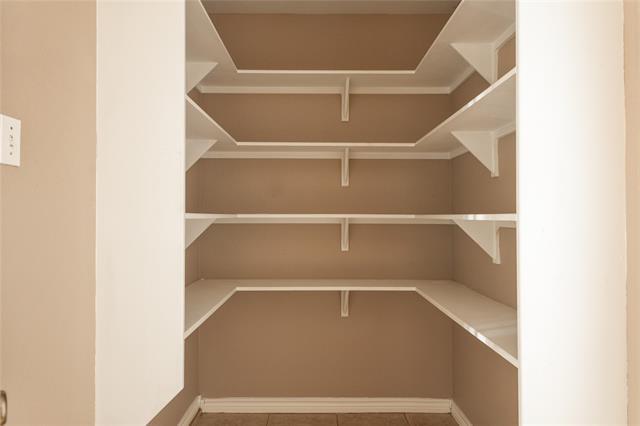 Building Photo - 6630 Blue Water Cir