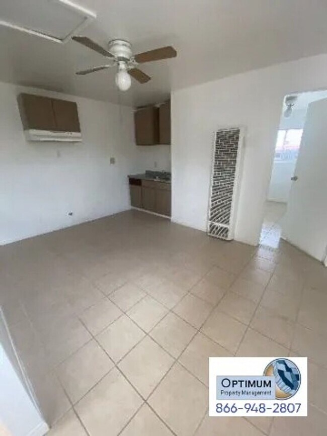 Building Photo - Spacious 1-Bedroom, 1-Bathroom Apartment with Tile Flooring