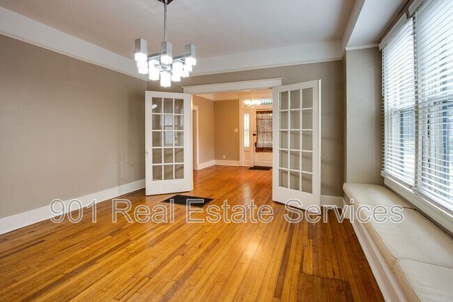 Building Photo - 1552 Forest Ave