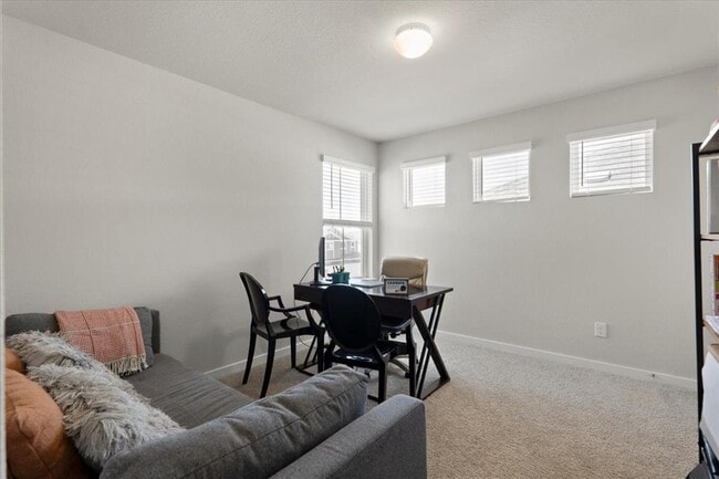 Building Photo - 1530 McKinney Dr
