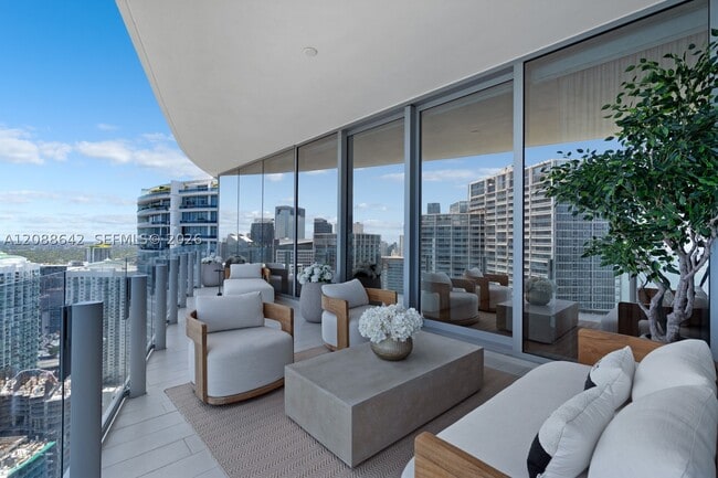 Building Photo - 300 Biscayne Blvd