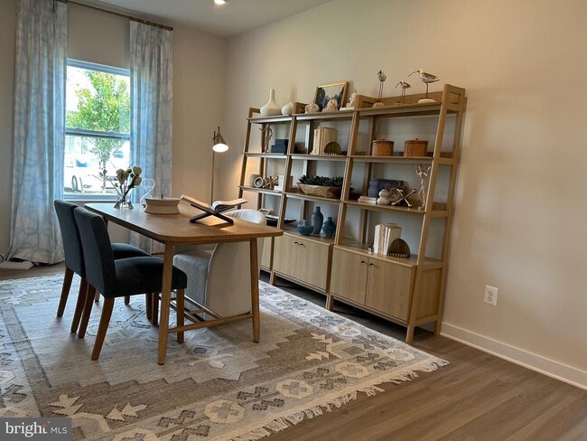 Building Photo - 265 Baker Dr