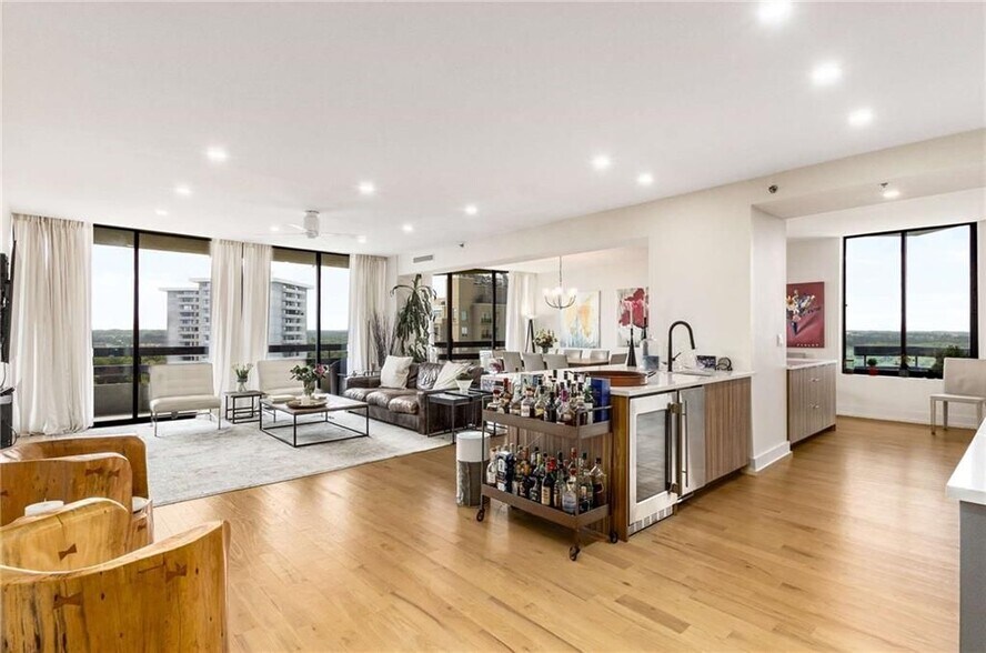 Building Photo - 2660 Peachtree Rd