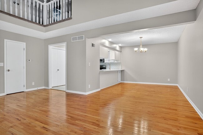 Building Photo - Renovated 3BR/2.5BA Townhome in Blue Valley Schools with Full Basement & 2-Car Garage