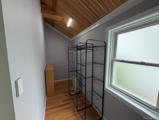 Building Photo - 522 Main St