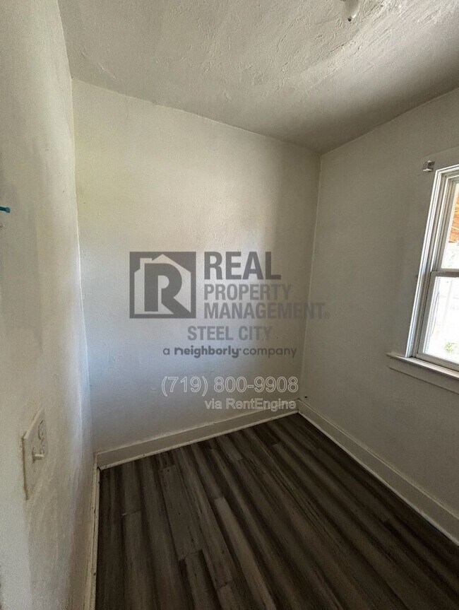 Building Photo - 1803 Spruce St