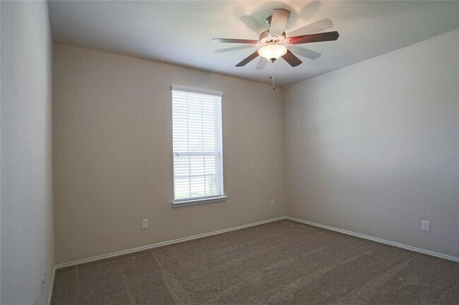 Building Photo - 23727 San Barria Dr