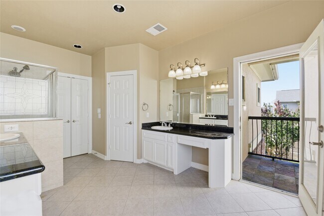 Building Photo - 7932 Stoneyway Dr