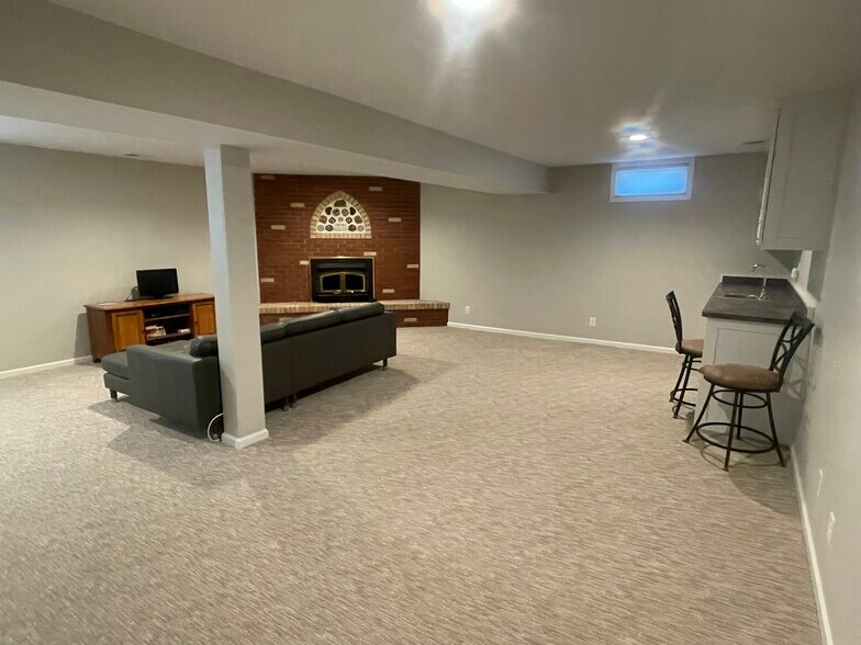 Basement Living Area - 622 N Shore Dr