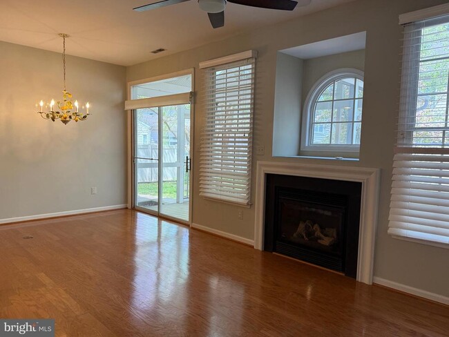 Building Photo - 28492 Woods Dr