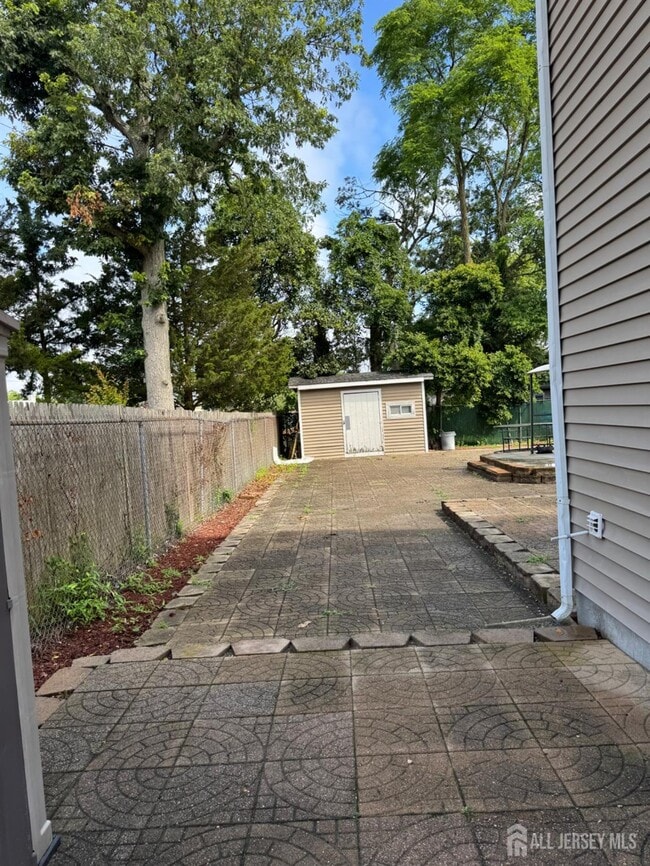 Building Photo - 738 18th Ave