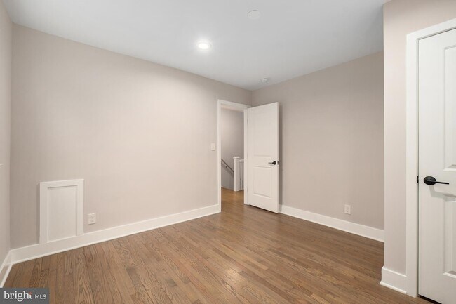 Building Photo - 50 53rd St SE