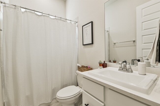 Building Photo - 9243 Trimble Lndg Dr