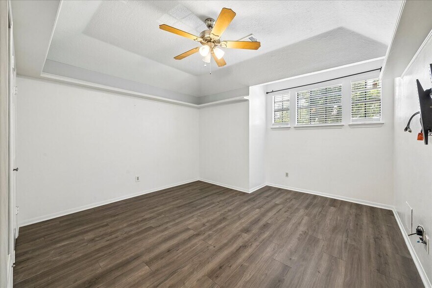 Building Photo - 14638 S Hearthstone Green Dr