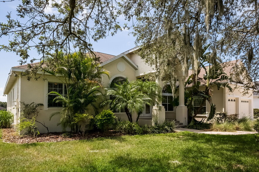 Building Photo - 9009 Riverview Dr