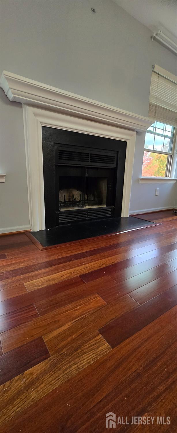 Building Photo - 107 Longfield Ct