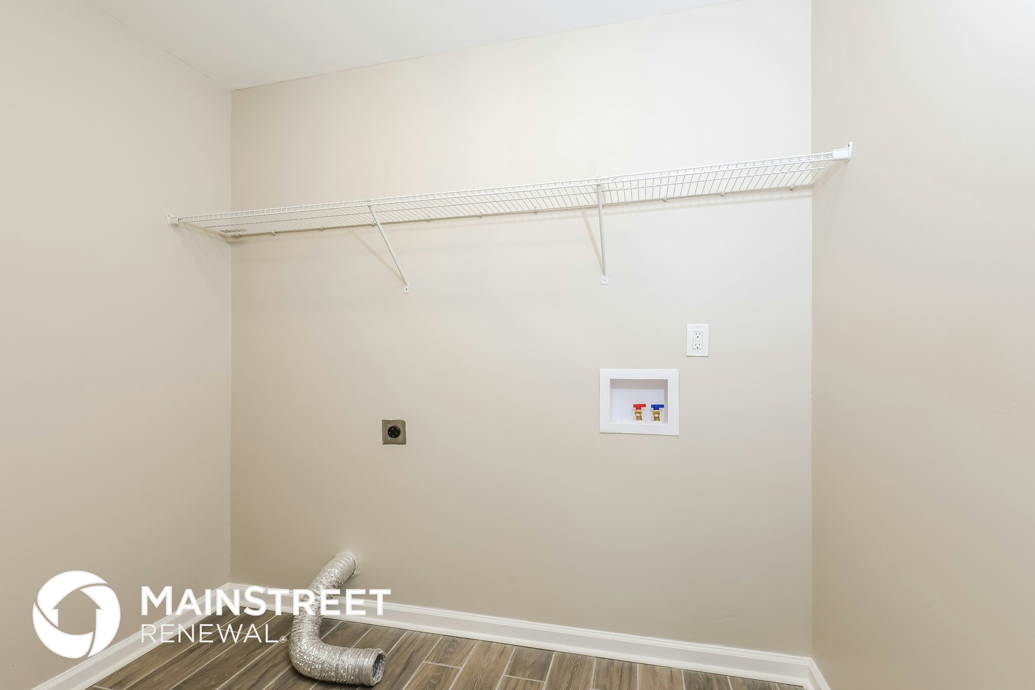 Building Photo - 219 Deerfield Dr