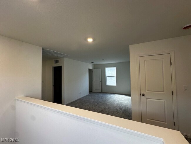 Building Photo - 9649 Hinson St