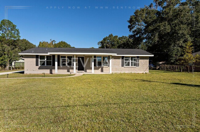 Primary Photo - Beautifully Updated 4-Bedroom Home in West Mobile!