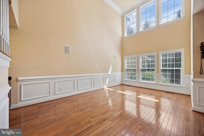 Building Photo - 13 Ashtree Ln