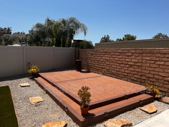 Building Photo - 8696 Camden Dr