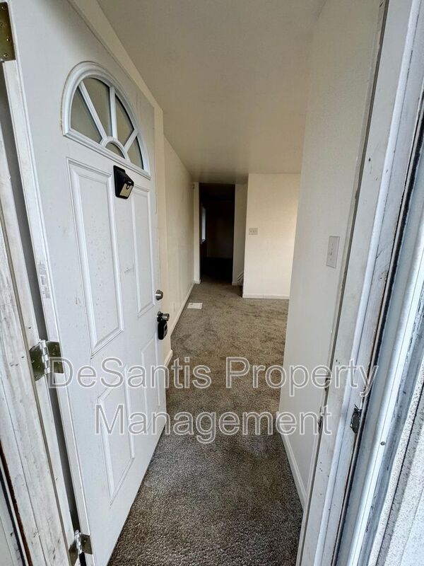 Building Photo - 42 Climax St