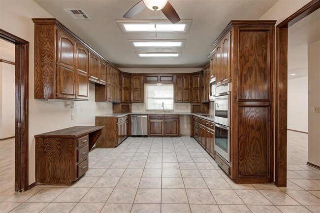 Building Photo - 7201 NW 150th St