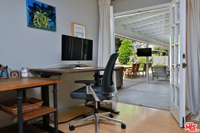 Building Photo - 3421 Castlewoods Pl