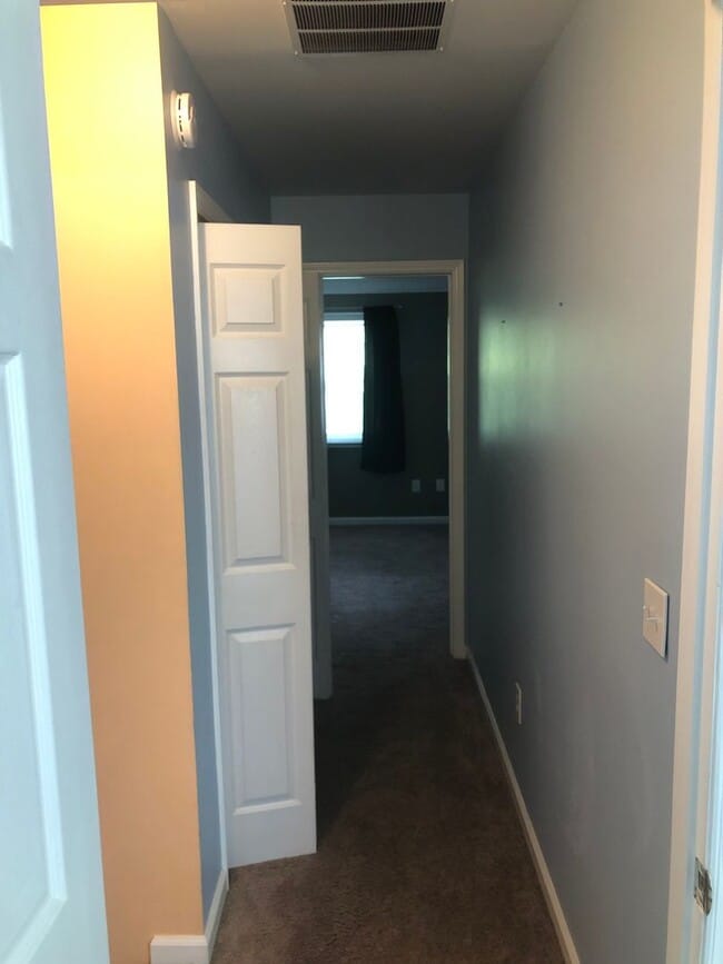 Building Photo - 304 Ashley Oaks Private Dr