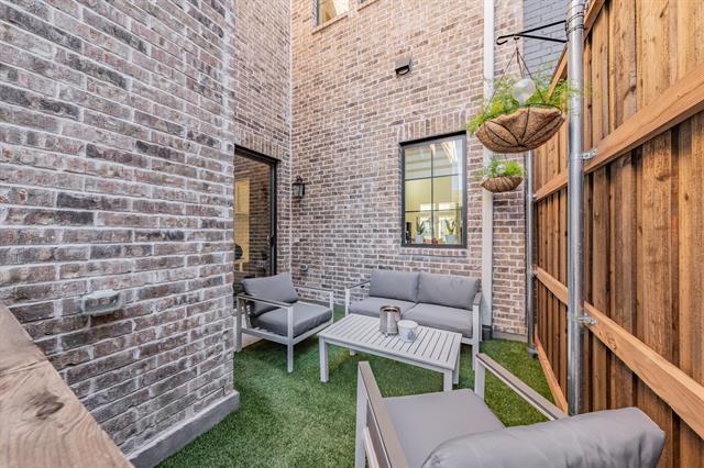 Building Photo - 11993 Dahlia Bay Dr