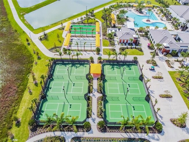 Building Photo - 31942 Folk Top St