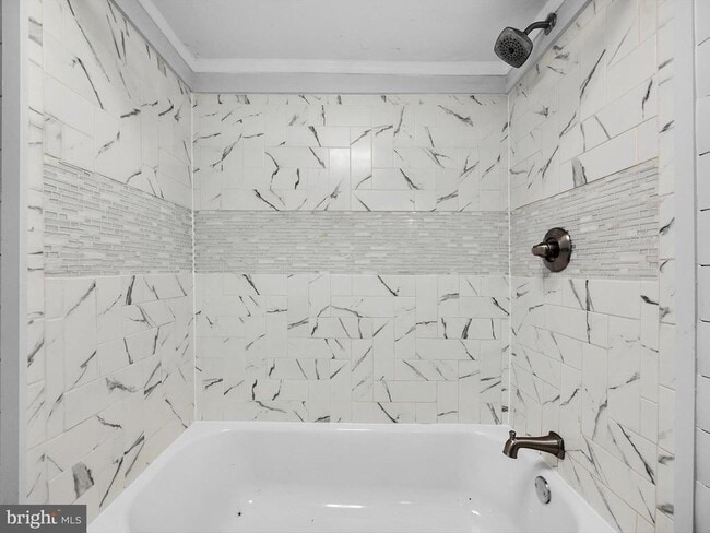 Building Photo - 7707 Warsaw Ave