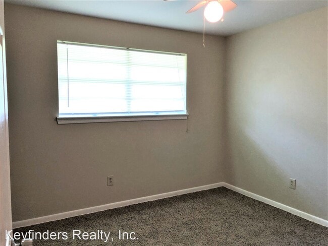 Building Photo - 4 br, 2 bath House - 2860 Donald Drive