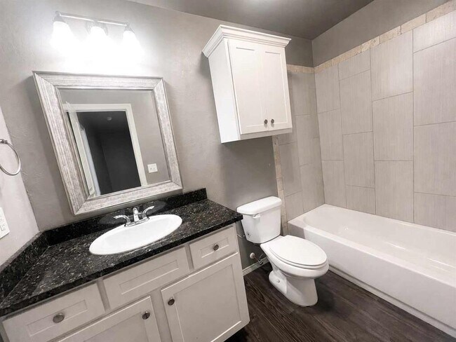 Building Photo - 2165 Buena Vida Ln