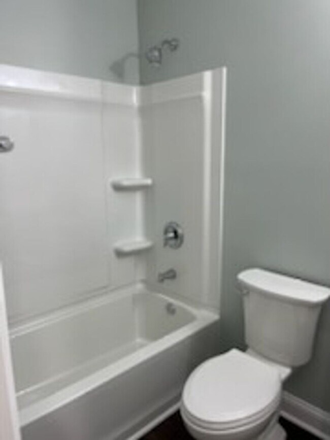 Building Photo - Beautifully Totally Remodeled 3Br 2Ba in G...