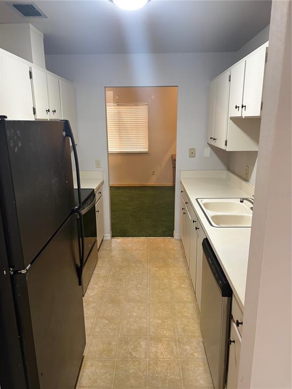 Building Photo - 501 Mansfield Dr