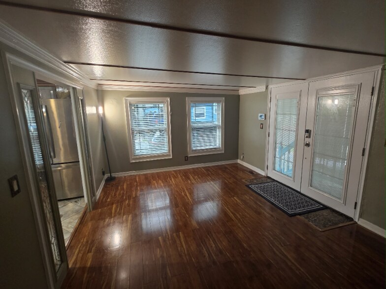 Building Photo - 3000 Clarcona Rd