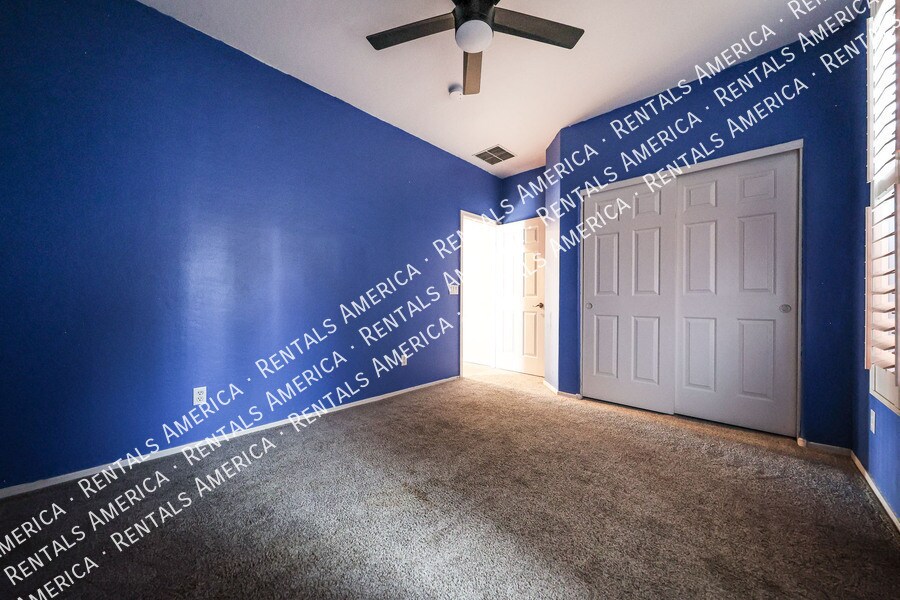 Building Photo - 21401 E Calle de Flores